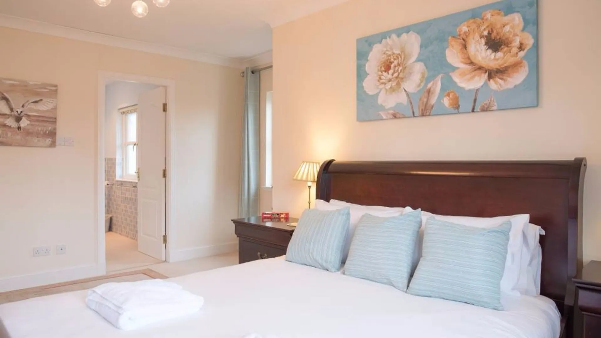 5 Bedroom House With Free Parking Edinburgh 0*,