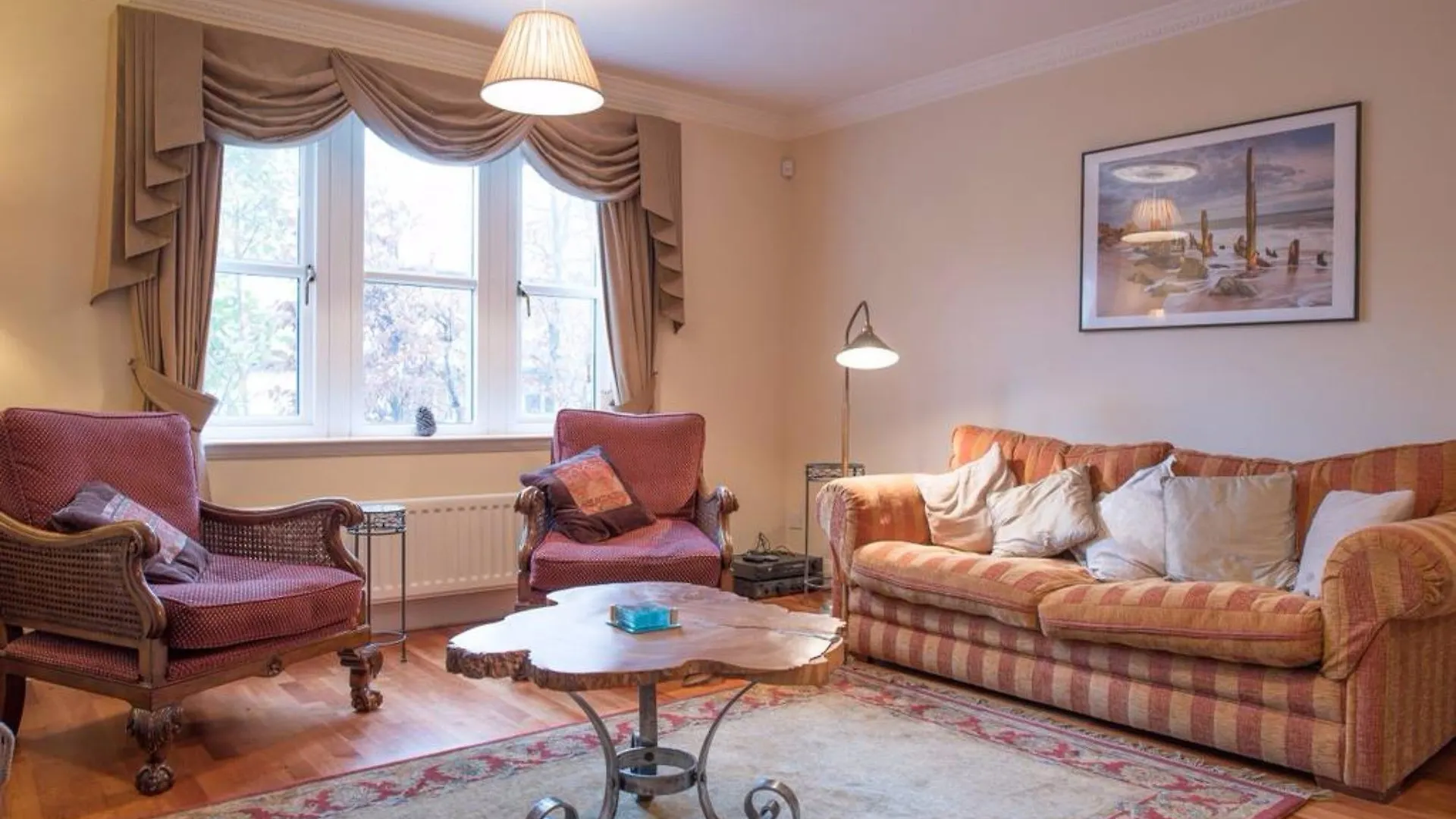 5 Bedroom House With Free Parking Edinburgh Apartment