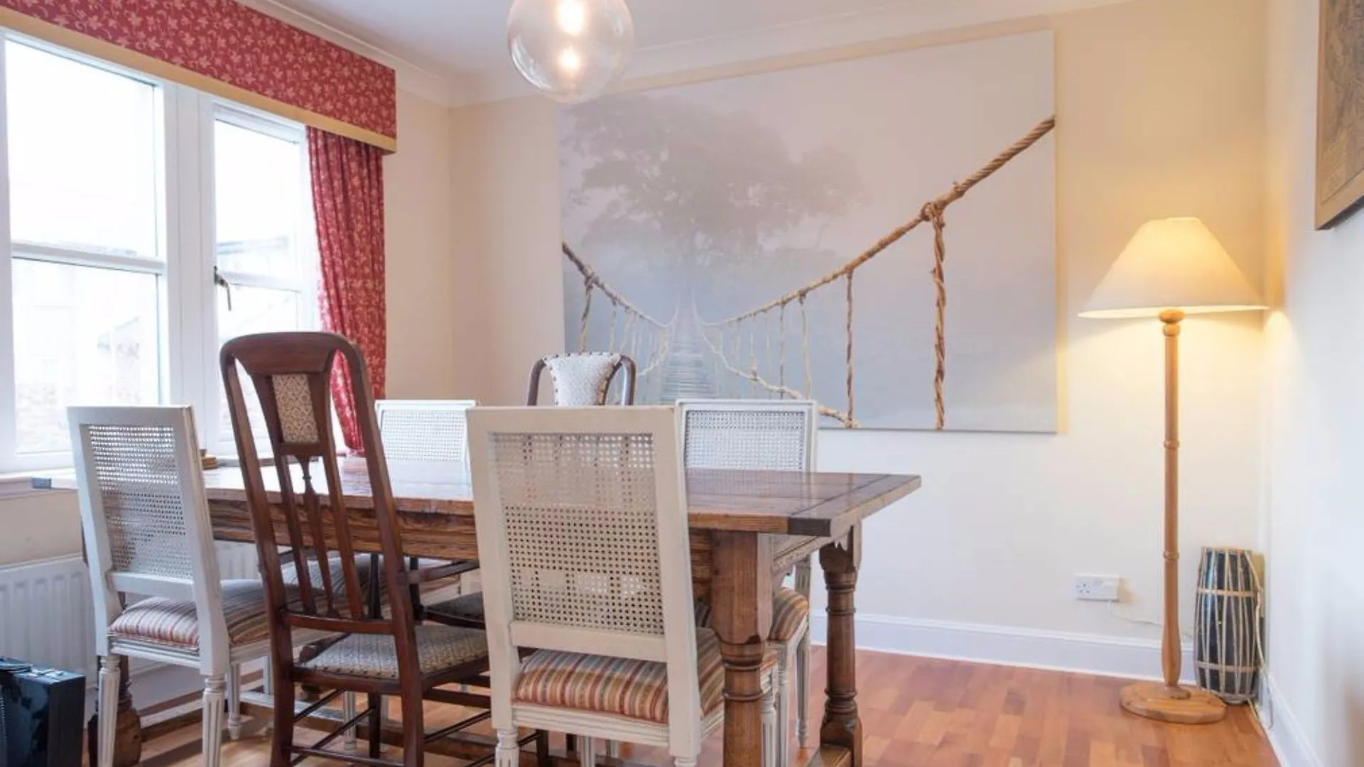 5 Bedroom House With Free Parking Edinburgh 0*,  United Kingdom